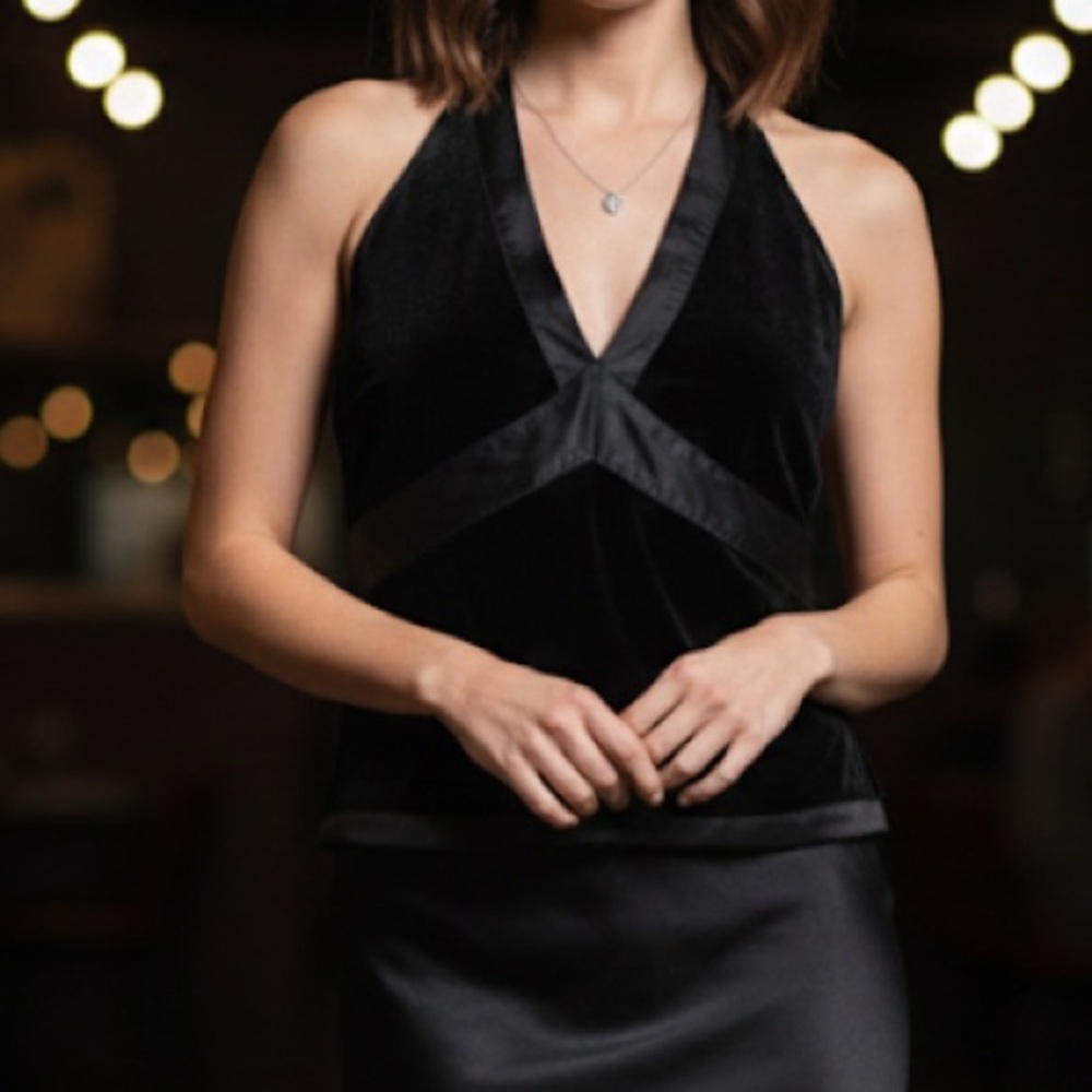 The Limited Black Holter Velvet Silk Holiday Top‎ Size L